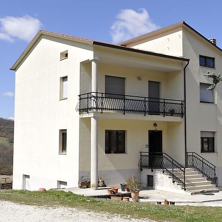 Aleanna Appartamenti Nocera Umbra Habitación foto