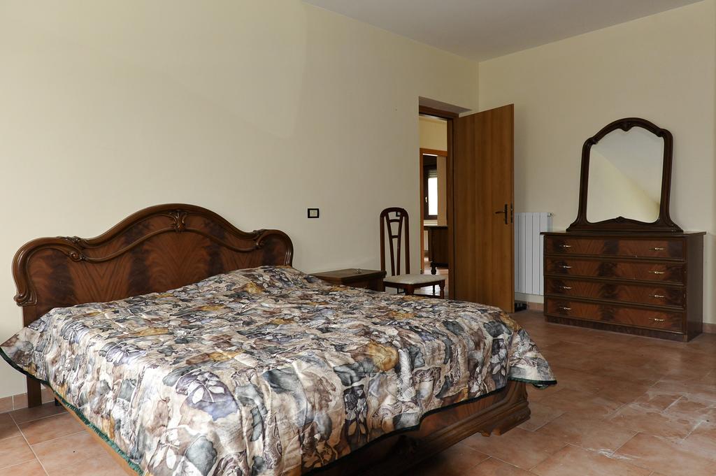 Aleanna Appartamenti Nocera Umbra Habitación foto